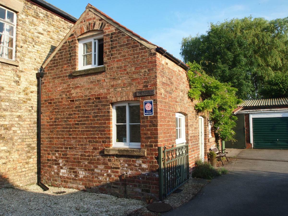 The Stables At Owlett Hall Crowle  Extérieur photo