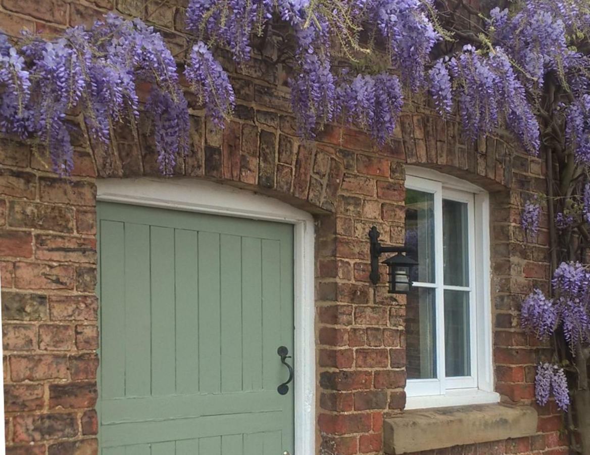 The Stables At Owlett Hall Crowle  Extérieur photo